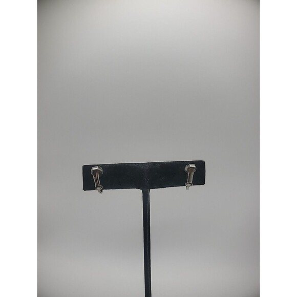 Vintage Earrings Clip On Silver Tone Round Textured Jewelry Costume - Picture 10 of 16